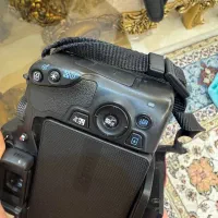 دوربین Canon 250d|دوربین عکاسی و فیلم‌برداری|اصفهان, خانه اصفهان|دیوار