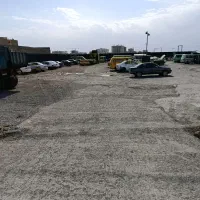 پارکینگ و ۵ عدد مغازه جهت اجاره