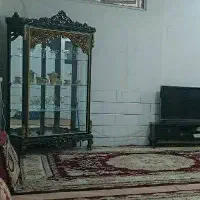 ویترین چوب گردو منبت