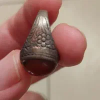 انگشتر م و ک ل