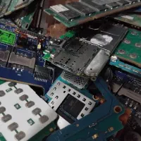 خریدار ضایعات برد موبایل به بهترین قیمت|خدمات پیشه و مهارت|قم, نیروگاه|دیوار