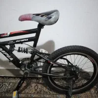 دوچرخه12و20|دوچرخه، اسکیت، اسکوتر|صدرا-فارس, فاز ۱|دیوار