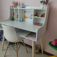 میز تحریر طرح پیانو پایه چوبی(آک)