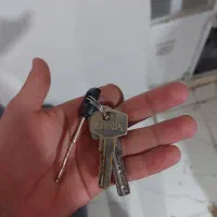 گمشده کلید با قفل