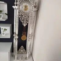 ساعت دیواری ایستاده