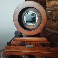 ساعت چوبی قدیمی در حد نو کم کار شده. تخفیف دارد|ساعت|تهران, آرژانتین|دیوار
