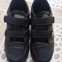 کفش نو نو فقط یک بار پوشید در حد یک ساعت