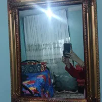 آیینه روشویی طول ۷۰ عرض ۵۰ و دیگری طول ۸۰ در ۶۰