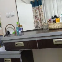 میز آرایش تمام ام دی اف سالم و تمیز