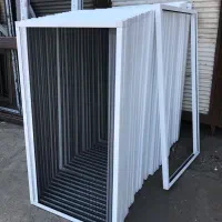 پنجره ای توری پلیسه ای UPVC دوجداره شیشه بالکنی