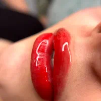 مدل میکروبلیدینگ و شیدینگ لب