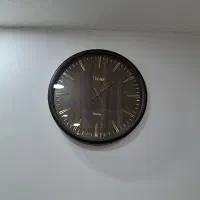 ساعت دیواری