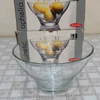 یک جفت میوه خوری خارجی