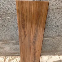 فروش پارکت لمینت دست دوم المانی۱۲میل۴۰متر ۳۵متر