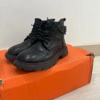 بوت  چرم