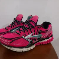 کتونی اورجینال بوروکس