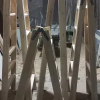 فروش نردبان دوپایه چوبی   و میز کاغذ دیوار