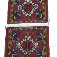 رو صندلی دستبافت