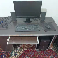 کامپیوتر خانگی با میز|رایانه رومیزی|خوی, |دیوار