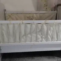 تخت نوزاد یا کنار مادر