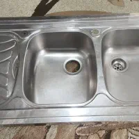 سینگ ظرفشویی تمیز در حد نو