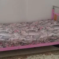 تخت تک نفره