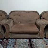 مبل ده نفره همراه با میز عسلی سالم رایگان|مبلمان خانگی و میز عسلی|تهران, شهید فکوری|دیوار