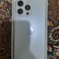 اپل iPhone 16 Pro با حافظهٔ ۱۲۸ گیگابایت