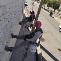 پیچ رولپلاک نما و نماشویی بدون داربست با طناب|خدمات پیشه و مهارت|ابهر, |دیوار