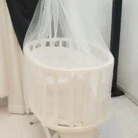 گهواره کودک در حد نو