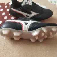 کفش ورزشی (فوتبال)