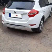 برلیانس۳۲۰ کراس اتومات موتوربزرگ۱۶۵۰