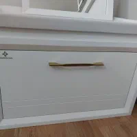 روشویی به همراه کابینت روشویی و آینه|لوازم سرویس بهداشتی|شیراز, فرگاز|دیوار