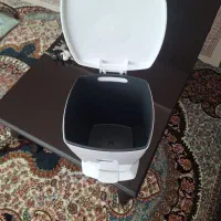 سطل پدالی به همراه فرچه واسه سرویس بهداشتی نو|لوازم سرویس بهداشتی|گنبد کاووس, |دیوار