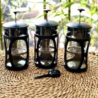 رگال|بندرخت و رخت‌آویز|سبزوار, سجاد|دیوار