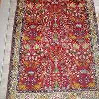 فرش دست بافت با یکم تعمیر کاری 200ساله