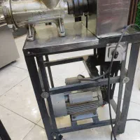 چرخ گوشت صنعتی|کافی‌شاپ و رستوران|قم, تولید دارو و یخچال|دیوار