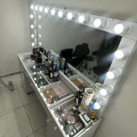 آینه کنسول آرایشگاه|آرایشگاه و سالن‌های زیبایی|زاهدان, |دیوار