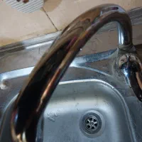 تعویض شیرآلات و خرید آبگرمکن تعمیرات دیواری فرسوده