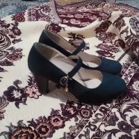 کفش پاشنه دار