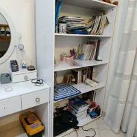 میز آینه و کتابخانه|کتابخانه، شلف، قفسه‌های دیواری|تهران, مینای شمالی (مخبر)|دیوار