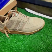 کفش ورزشی، بند دار و بی بند با قیمت مناسب