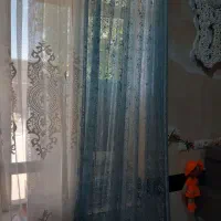 پرده ۲ متری در حد چند ماه استفاده شده با دستک