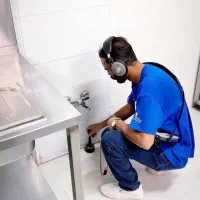 نشت یابی دستگاه دیجیتال تصویری لوله بازکنی لوله‌کش|خدمات پیشه و مهارت|اسلام‌شهر, شهرک سعیدیه|دیوار