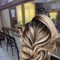 جشنواره میکاپ و شنیون ویژه الماس خیام