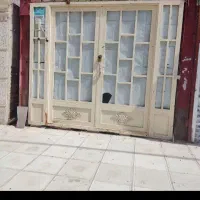 مغازه، واقع در کوچه شاه صنمی