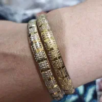 ۲ عدد النگو حدودا ۸ گرم