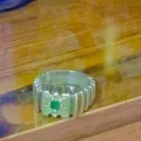 انگشتر زمرد