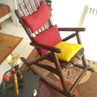 صندلی راک نو قهوه ای سوخته با تشک کوسن پشتی