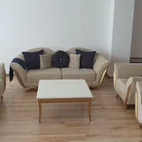 مبلمان ۸ نفره بسیار راحت (فروش بدلیل مهاجرت)